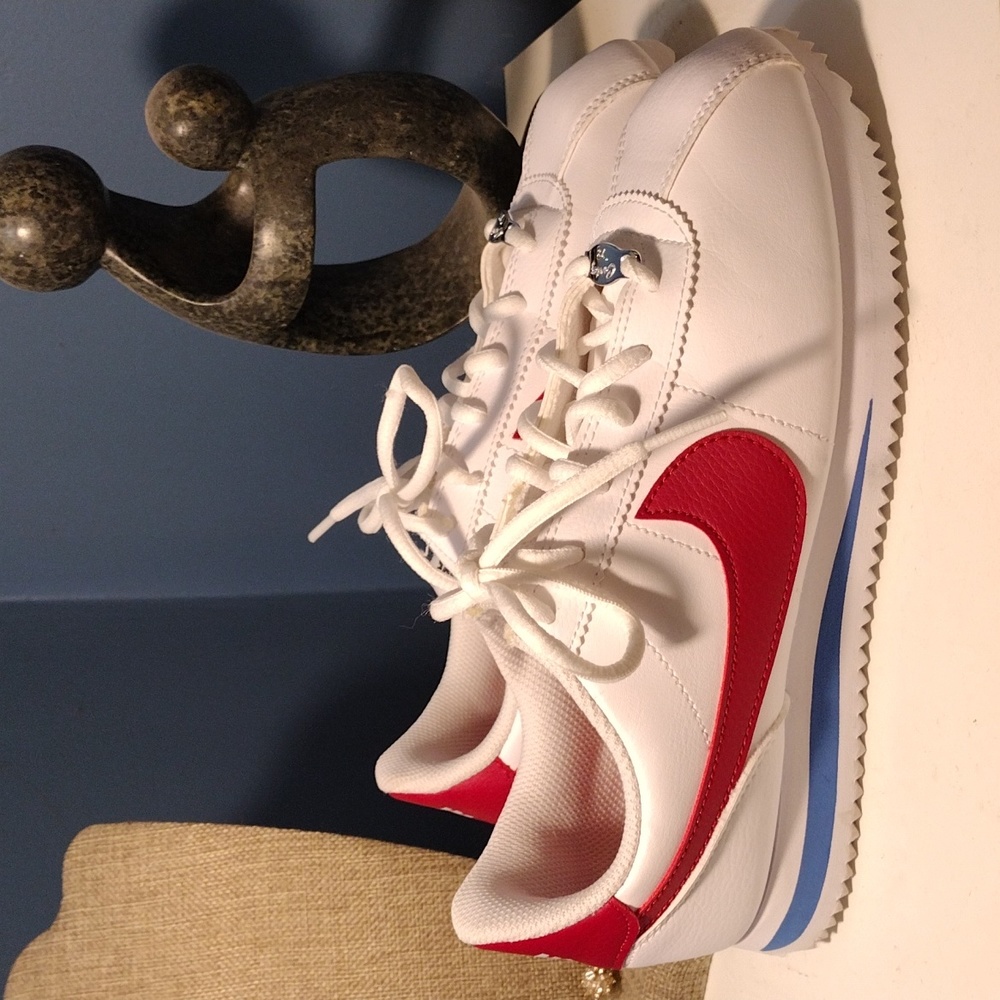 Nike Cortez '72 Youth Size 6 Sneakers